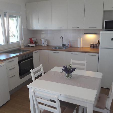 Apartman S Pogledom Zdrelac Ngoại thất bức ảnh
