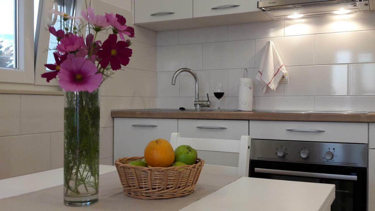 Apartman S Pogledom Zdrelac Ngoại thất bức ảnh