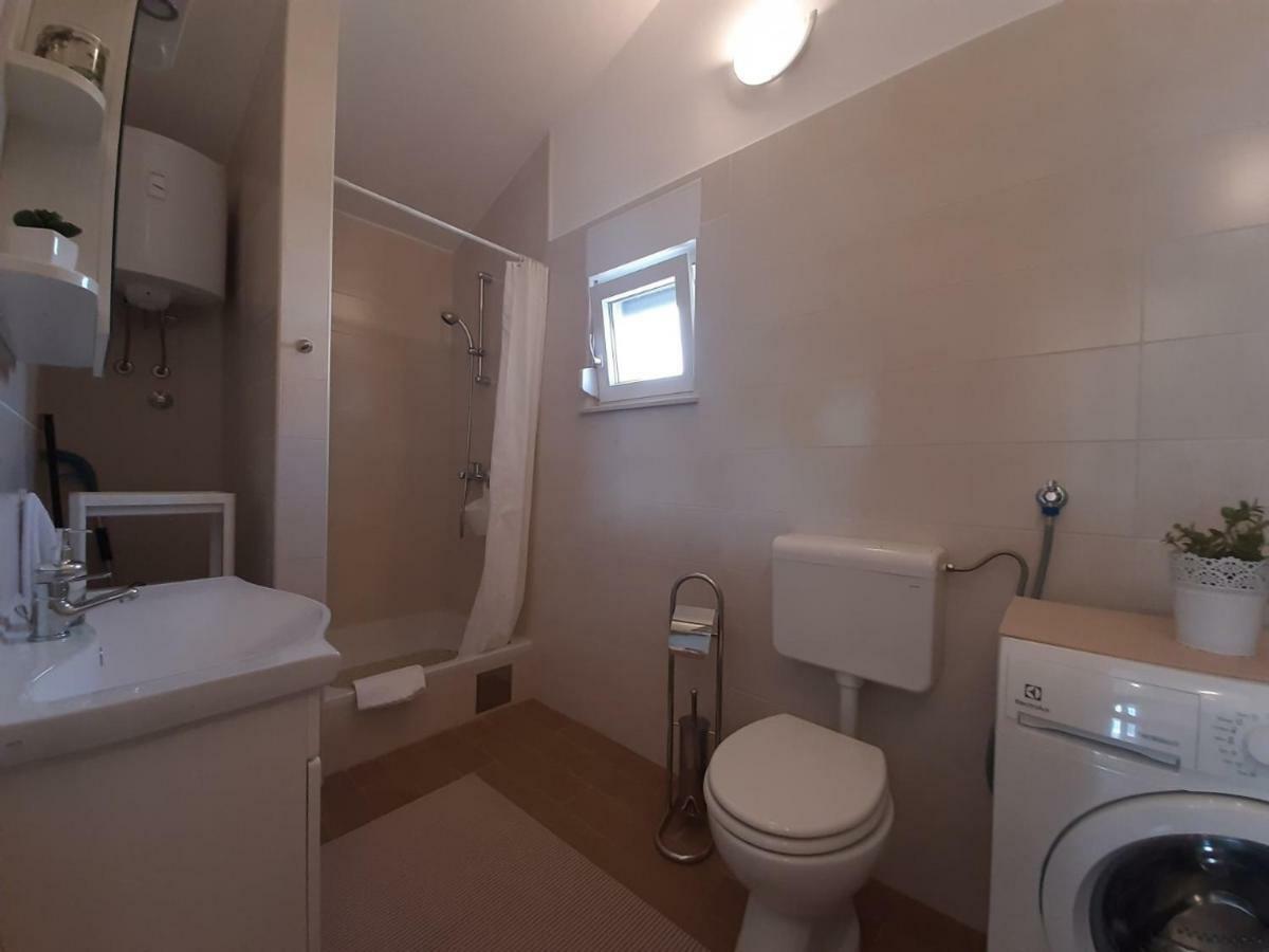Apartman S Pogledom Zdrelac Ngoại thất bức ảnh